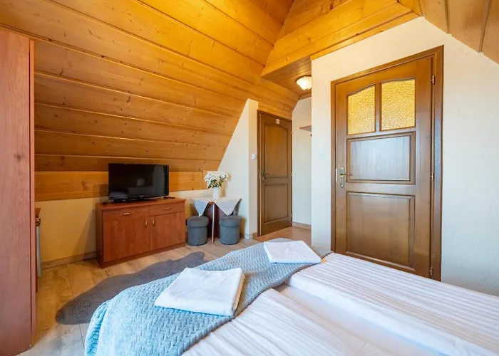 U Anusia Jacuzzi & Sauna Oda ve Kahvaltı 3*