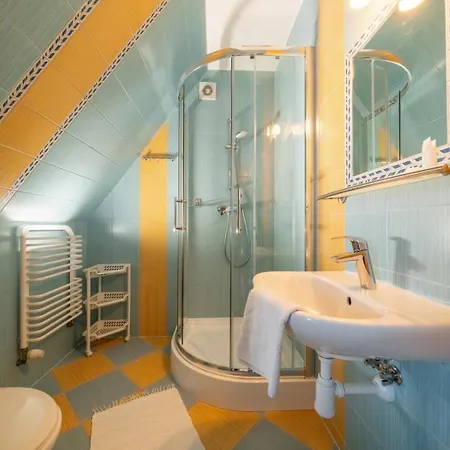 U Anusia Jacuzzi & Sauna Отель типа 