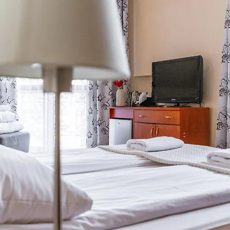 U Anusia Jacuzzi & Sauna Bed & Breakfast 3*