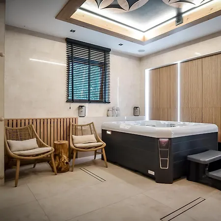 U Anusia Jacuzzi & Sauna 住宿加早餐酒店