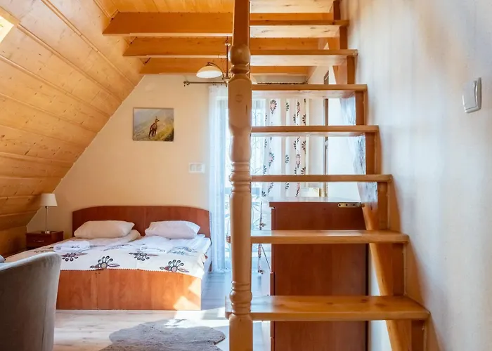 לינה וארוחת בוקר U Anusia Jacuzzi & Sauna 3*