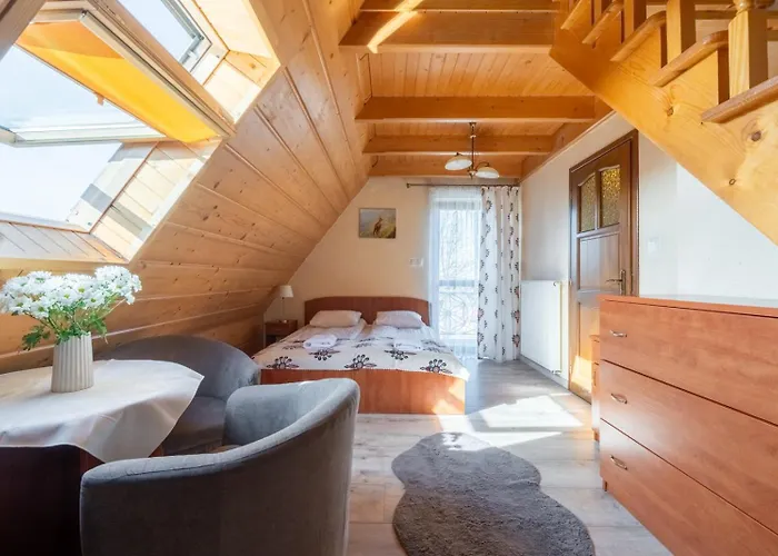 לינה וארוחת בוקר U Anusia Jacuzzi & Sauna זקופאנה