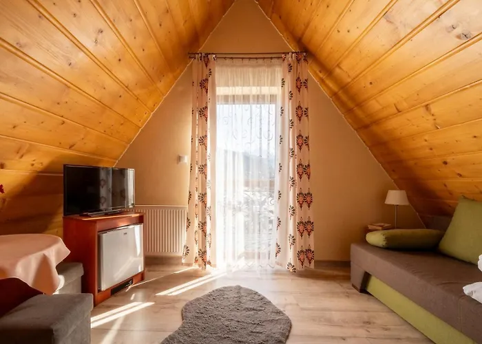 לינה וארוחת בוקר U Anusia Jacuzzi & Sauna זקופאנה