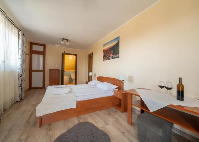 U Anusia Jacuzzi & Sauna זקופאנה