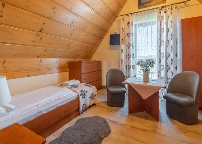 לינה וארוחת בוקר U Anusia Jacuzzi & Sauna